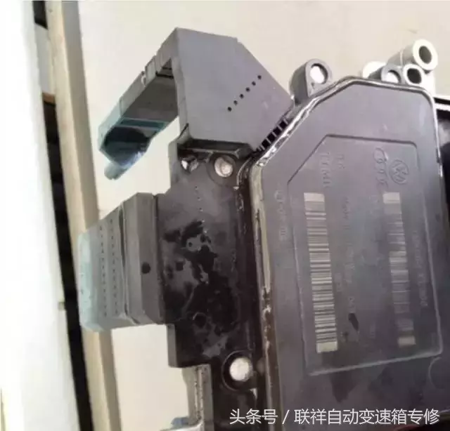 奥迪A6无级CVT变速箱电脑板故障维修案例