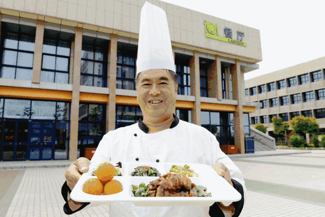 成为技能大师的机会来了！徐工技师学院2018年开始招生啦！