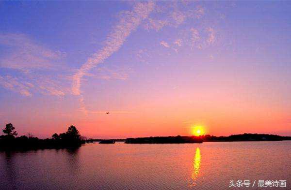 这两句以叠字写景,写傍晚十分盱眙的景色."浩浩"形容风大.