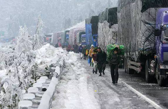 08年雪灾是怎么造成的（把中国逼成了基建狂魔）