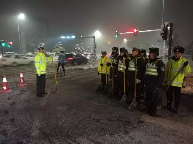 织里日结临时工招聘（湖州公安铁军抗击冰雪）