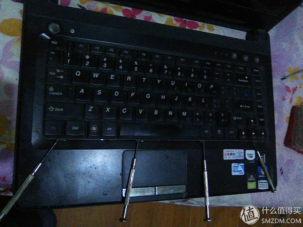 XP下 lenovo 联想U450不定时死机，拆机换相变硅脂？不，关双显卡热切换