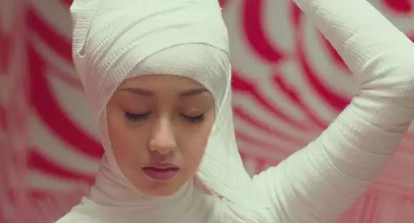 图解│岛国重口味电影《狼狈》,整容心机婊的堕落史,画面极尽美