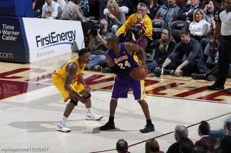 nba为什么没用联防(过时的旧套路？为何现在的球员不太用“三威胁”了？)