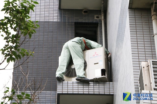 装修日记第四日：中央空调室外机安装