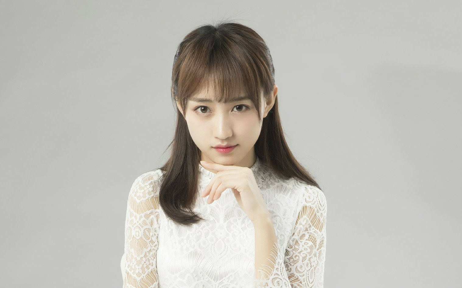 snh48黄婷婷称偶像是演自己,演员是演别人,自己粉丝包容性很大