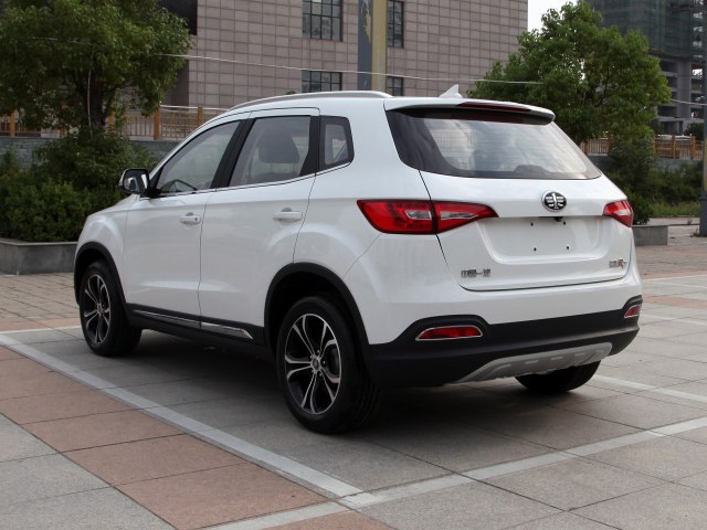 森雅r7车怎么样_2017年一汽森雅r7 - 阜阳汽车网