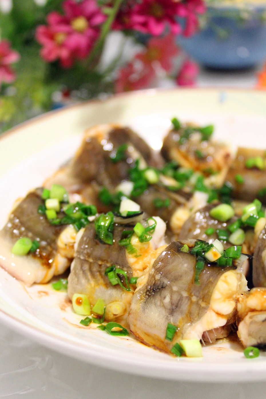 七星鳗鱼图片(脆嫩肥美的清蒸星鳗) - 赤虎壹号