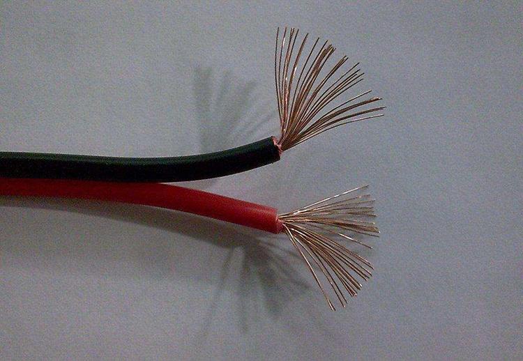 家用电线怎么选？老电工说了：不是越粗越耐用，还得搞清楚这些