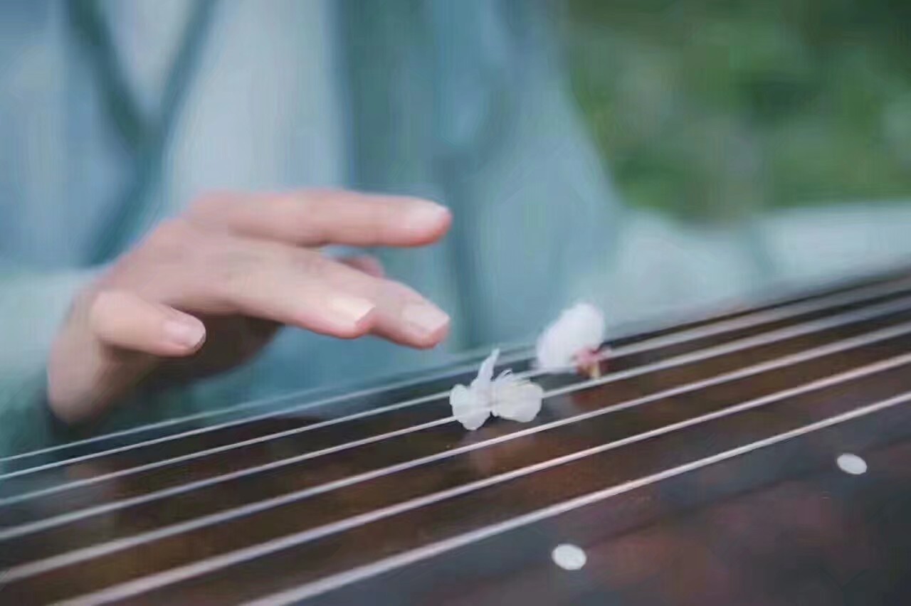 李之仪《卜算子》——思君不见君，共饮长江水