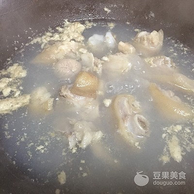 黄豆炖猪蹄汤的做法,黄豆炖猪蹄汤的做法窍门