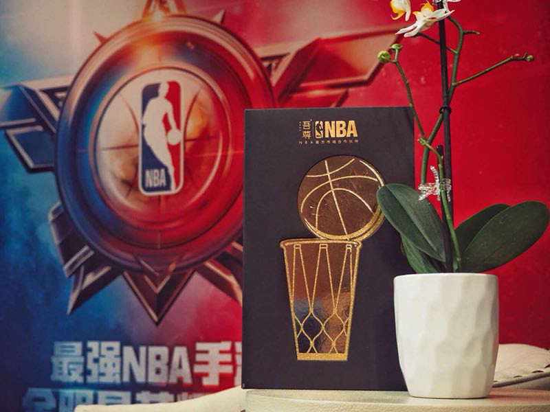 最强nba手游赞助球星有哪些(NBA全明星荣耀之旅Day2，传奇球星真理白巧联手对决GK冠军)