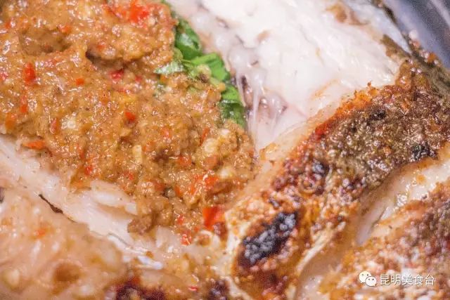 昆明六家名震江湖的烤鱼店，无人不知，凌晨2点也要排队