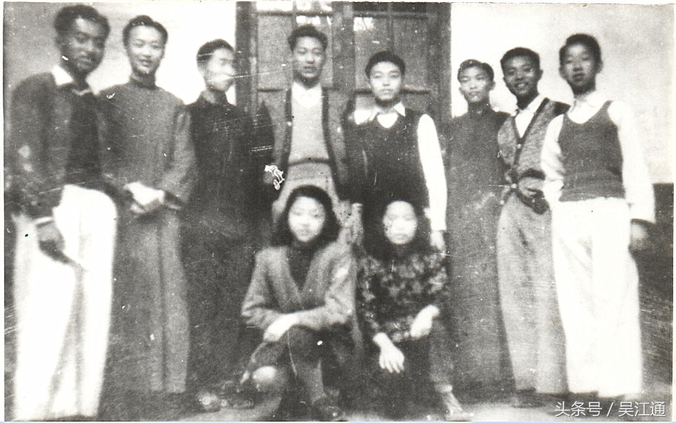 戒尺、立壁角、教鞭，民国时期盛泽小学印象