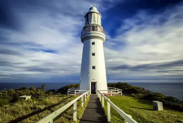 别吐槽了，这个周末放飞自由也放飞价格...