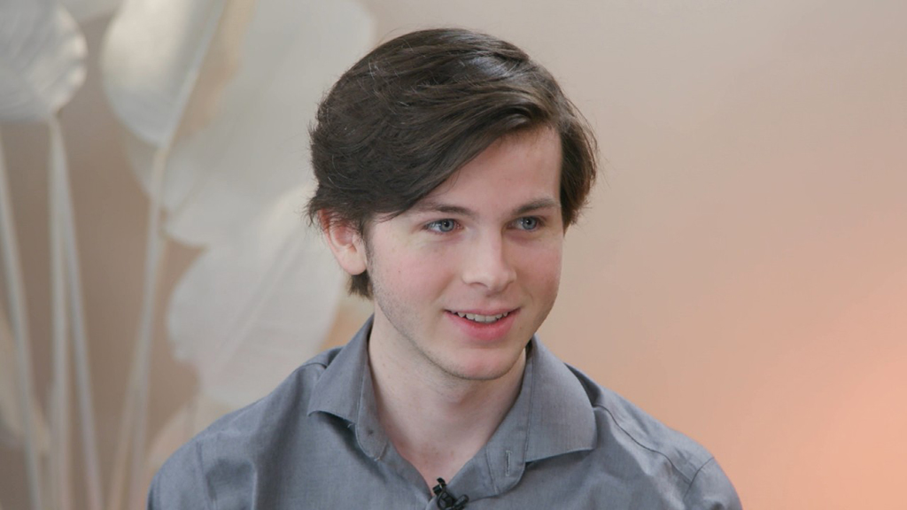 行尸走肉第八季卡尔(《行尸走肉》为何让卡尔死?