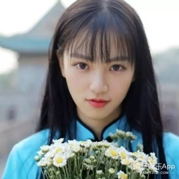 黄灿灿想当年武大樱花女神黄灿灿可是迷倒了万千学生党,一组民国穿越