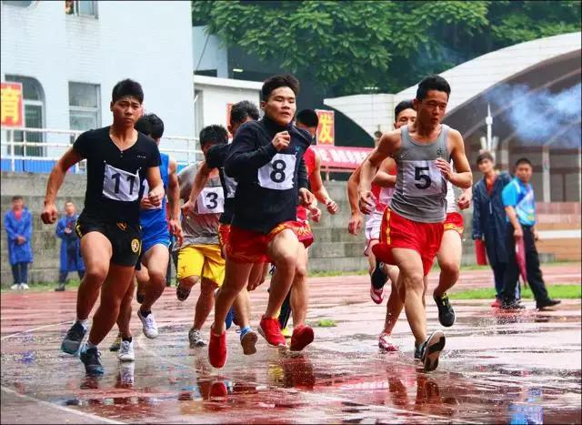 广体超级足球论坛(广州体育学院：文精武杰，华南体魂——60岁生日快乐！)