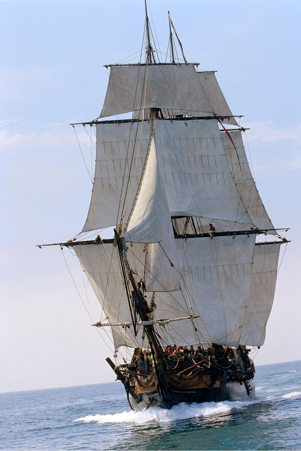 非常漂亮的海船:拿破仑时期为背景,主要故事是围绕着一艘惊奇号军舰