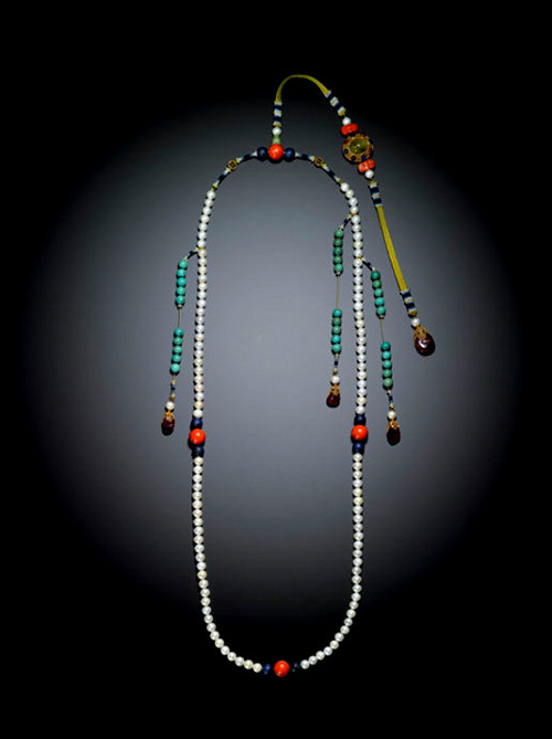 四阿哥雍正帝——御制东珠朝珠,拍出6000万!