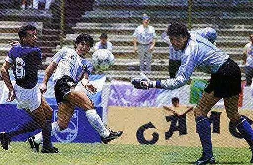 阿根廷获世界杯1986年视频(回顾世界杯的马拉多纳之1986：阿根廷的大天使)