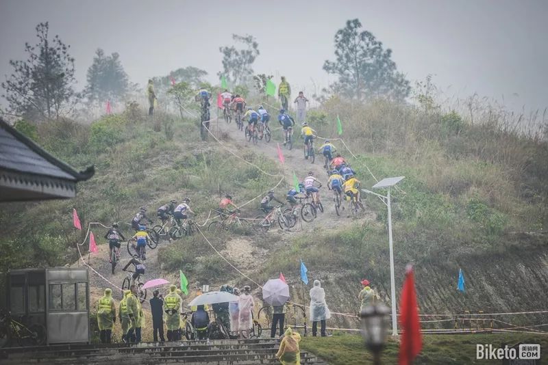 自行车世界杯比赛时间(山地车入门指南丨国内外山地车赛事活动一览)