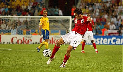 乔科尔06年世界杯进球(世界杯回忆杀：乔科尔超级落叶破瑞典 西班牙折戟巴西)