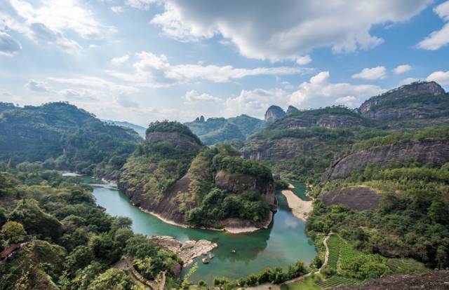 春节旅游嫌人多?可以试试以下景点,人少划算风景好