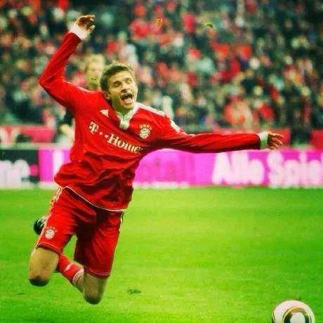 穆勒世界杯搞笑(德国队头号"熊孩子"穆勒:我"二"故我在)