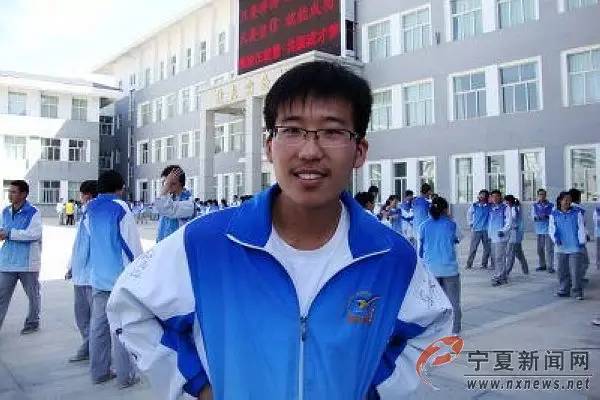 新服务宁夏2011年-2015年高考分数线及高考文理科状元