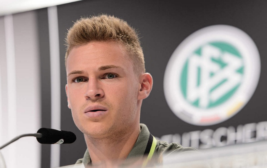 穆勒和基米希经常给小将建议(基米希:我不能和拉姆相比)