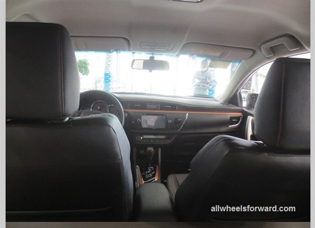 卡罗拉Altis X实车亮相 细节调整更运动