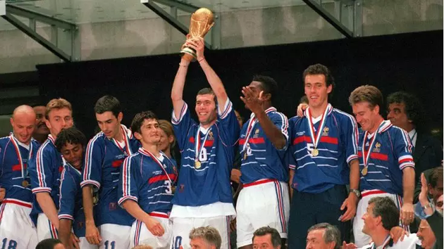 法国世界杯1998(梦回98，只差一步！“黑白配”的法国队，挺进世界杯决赛)