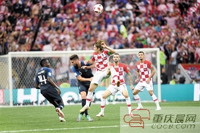 世界杯2018决赛回放(轮回20年雄鸡再鸣，2018俄罗斯世界杯决赛，法国队4:2克罗地亚，历史上第二次捧杯)