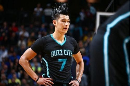 哪些nba球星信基督(布鲁克林篮网的林书豪：价廉物美的基督徒)