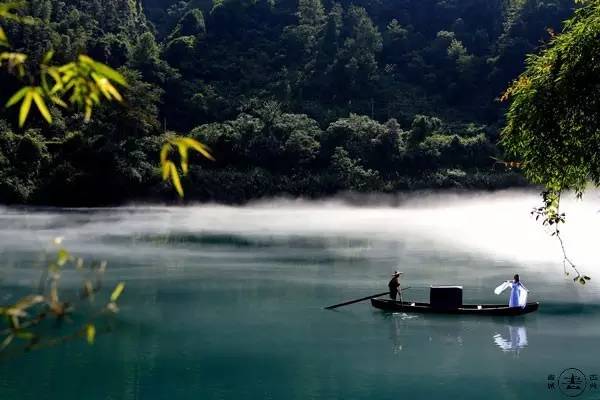 《浪淘沙》，借问江潮与海水