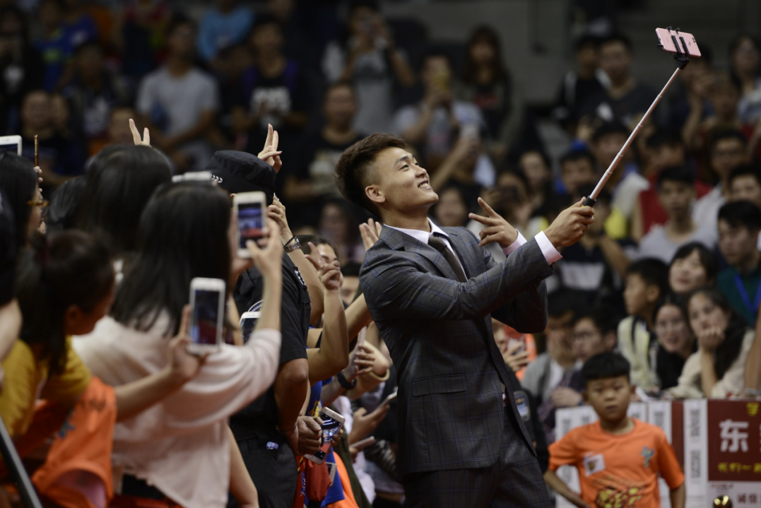 nba深圳站为什么坐这么慢(莞有料｜在篮球领域，深圳为何成了东莞第一劲敌？)