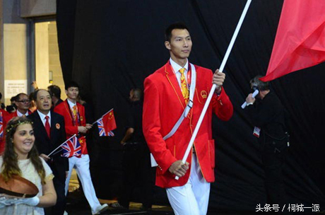 08年中国奥运开幕式旗手是谁(八届奥运会开幕式中国旗手，刘玉栋姚明各两次，易建联能蝉联吗？)