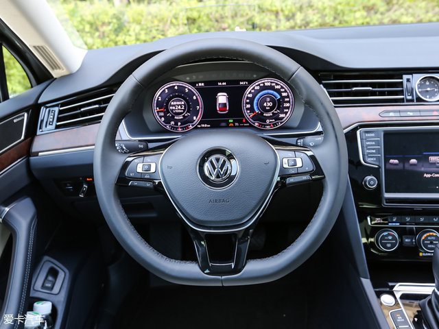 推330TSI DSG 豪华型 迈腾全系购车手册