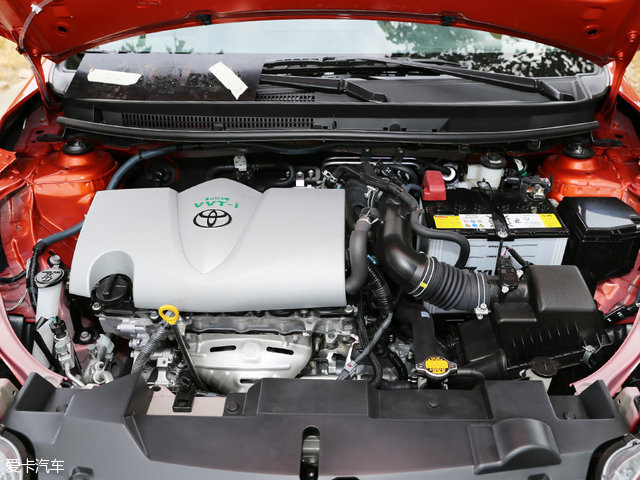 年轻的心由我守护 试驾新YARiS L致炫