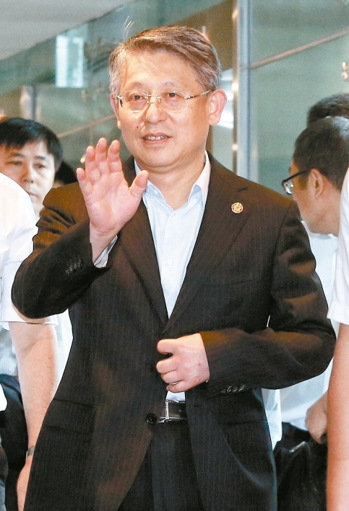 沙海林会见朱立伦：两岸交流互利双赢