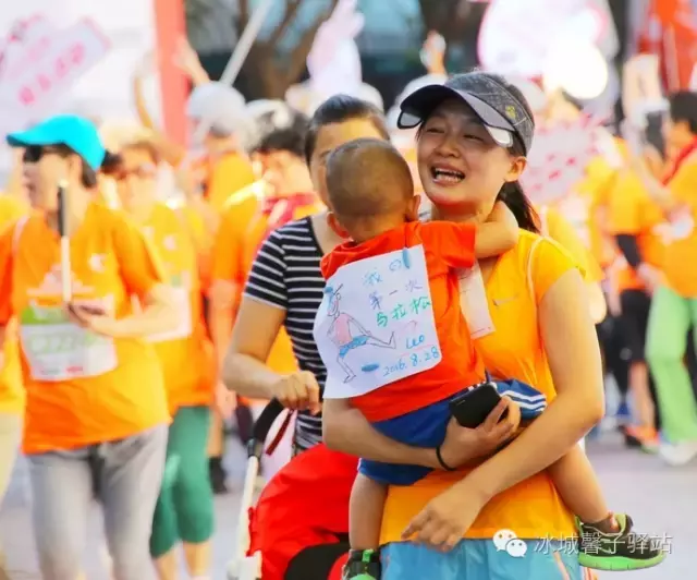 哈尔滨国际马拉松(三万人参赛的哈尔滨国际马拉松赛，全民健身大狂欢)