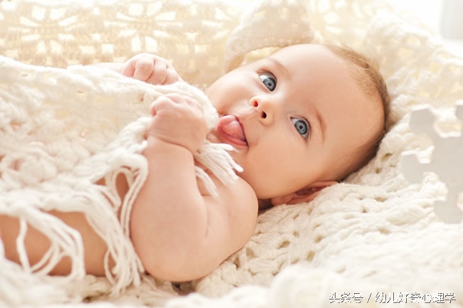 婴幼儿胳膊起 红点  肉疙瘩 幼儿胳膊脱臼症状，脱臼如何处理