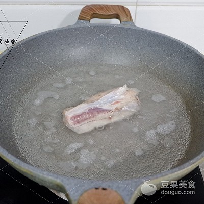 芹菜回锅肉 金龙鱼外婆乡小榨菜籽油 外婆的时光机