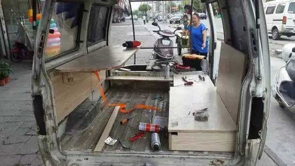 改装面包车 看中外牛人怎么”玩“！