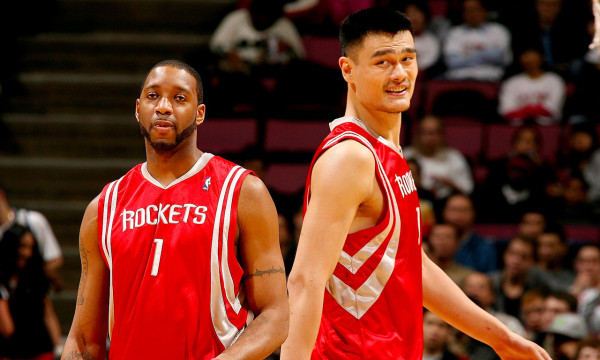 姚明为什么能进入nba名人堂(姚明入选名人堂的N个理由，看后你还黑他吗？)