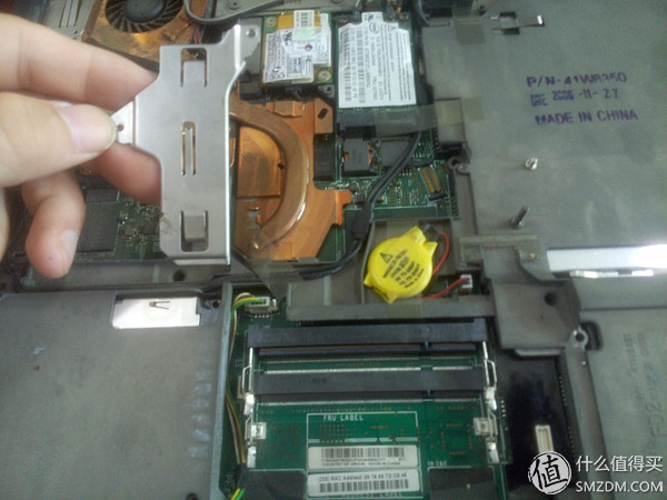 笔记本拆机清灰：IBM T60不完全拆机更换硅脂