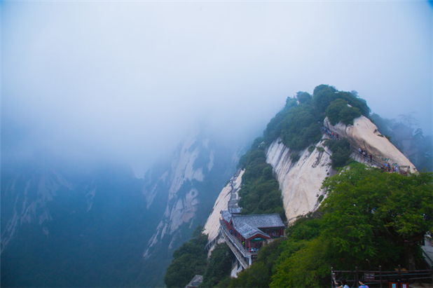 华山，西岳峥嵘何壮哉，徒步登上华山之巅