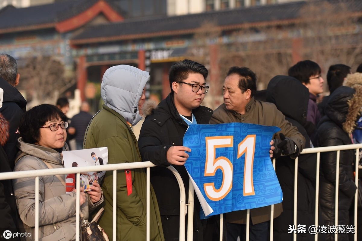 吉喆悼念仪式吉喆追悼会视频(吉喆追悼会举行，众好友送他最后一程，辽篮老队长深情感言)