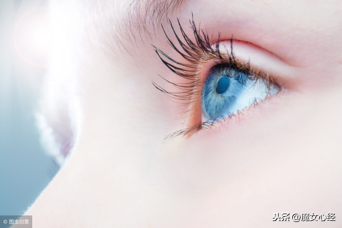 眼部精华液和眼霜的正确使用顺序，面部精华可以替代眼霜吗？